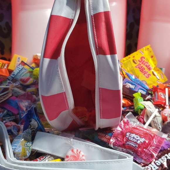 PURSE - Picture 7 of 8